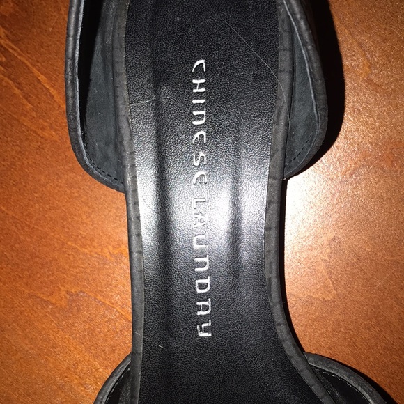 Women’s Size 7.5 Black Flats - Picture 4 of 8